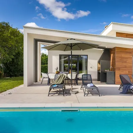 Sama By Villsy Žminj