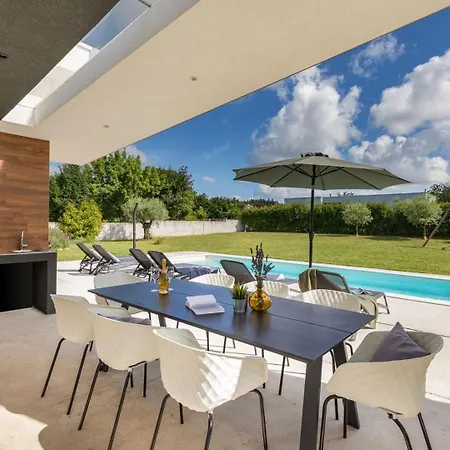 Sama Villa Zminj