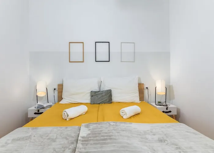 Sama By Villsy Villa *