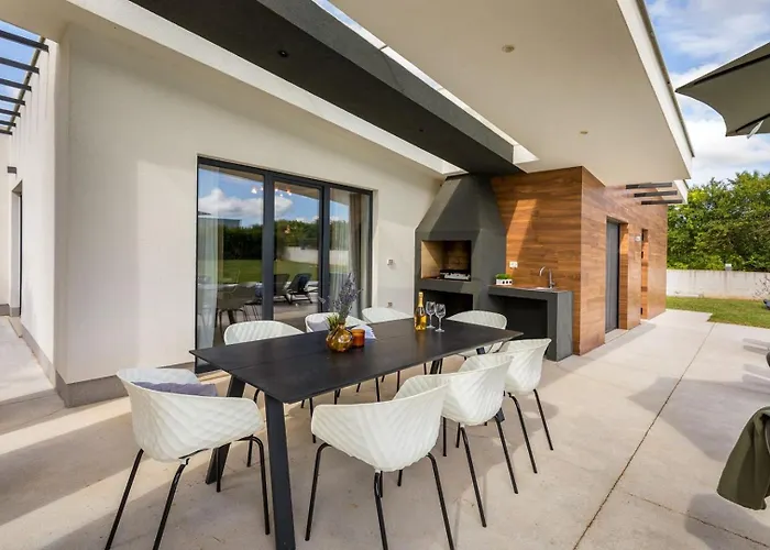 Sama By Villsy Žminj